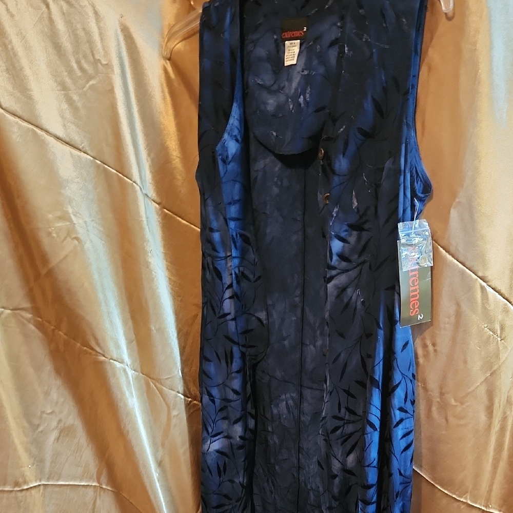 Chico's Midnight Blue Leaf Pattern Vest